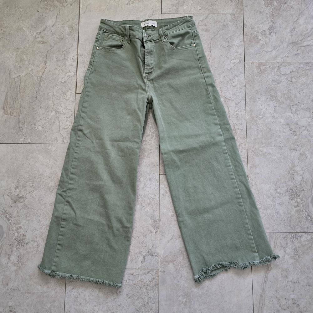 Risen High-Rise Sage Green Wide-Leg Cropped Jeans Size 7